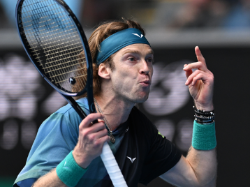 代选手逐渐 代选手逐渐