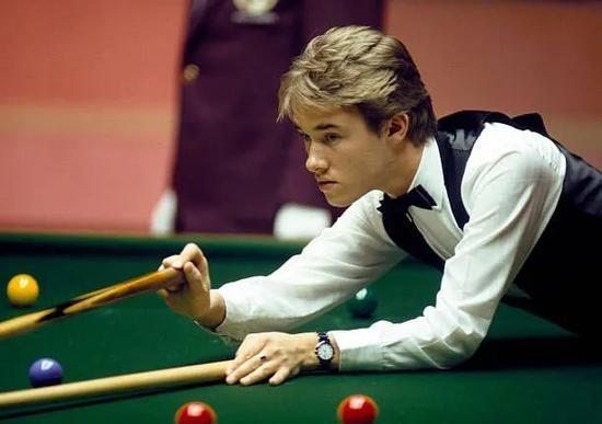 一名被寄予 一名被寄予